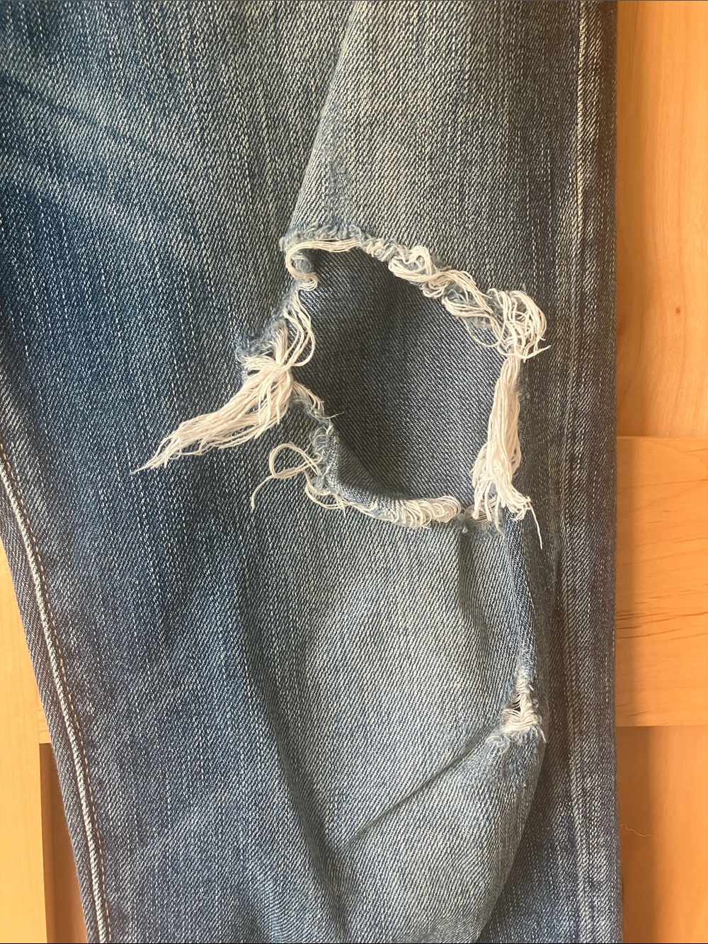 Lucky Brand Women’s Sienna Slim Boyfriend Distressed Blue Jeans - Picture 3 of 7
